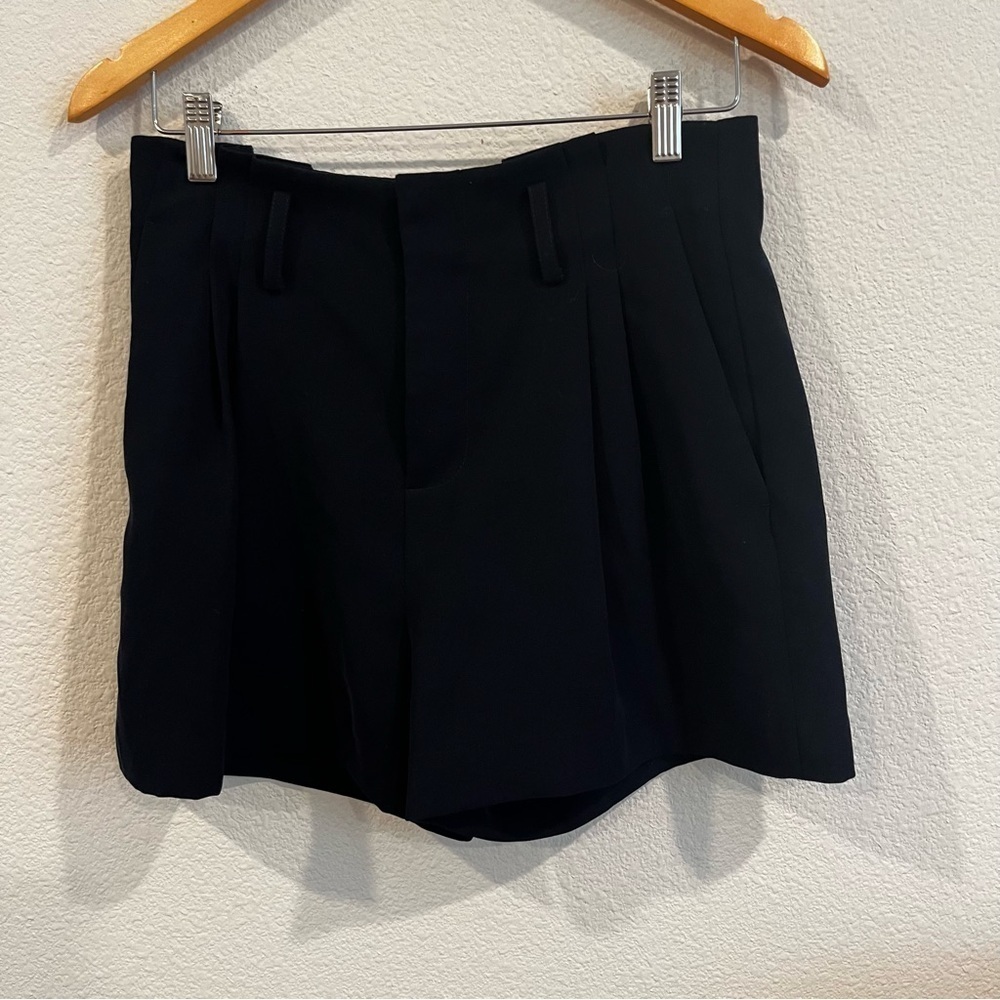 Vince size 4 black dressy shorts no belt